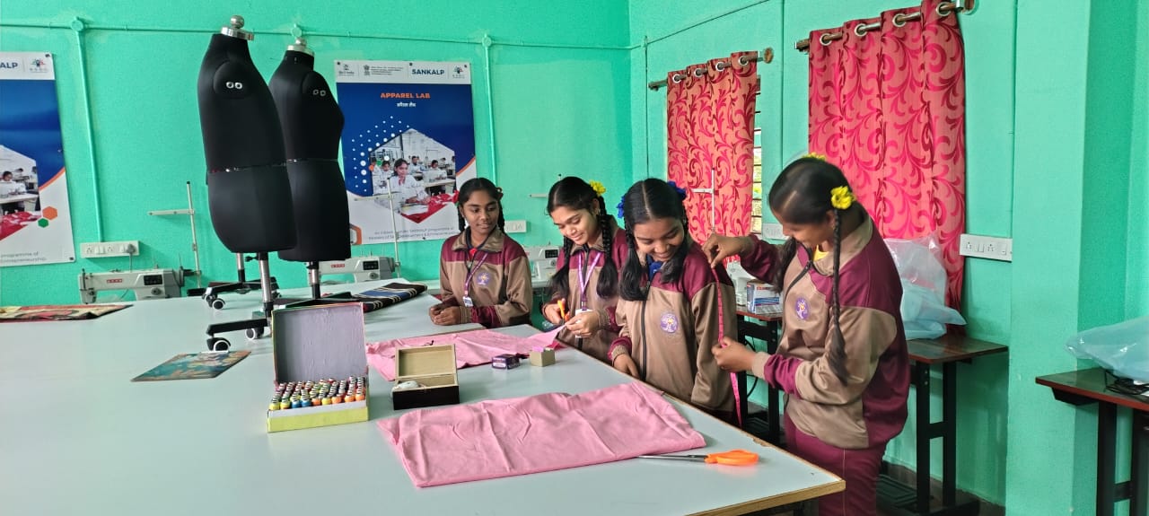 Apparel Lab
